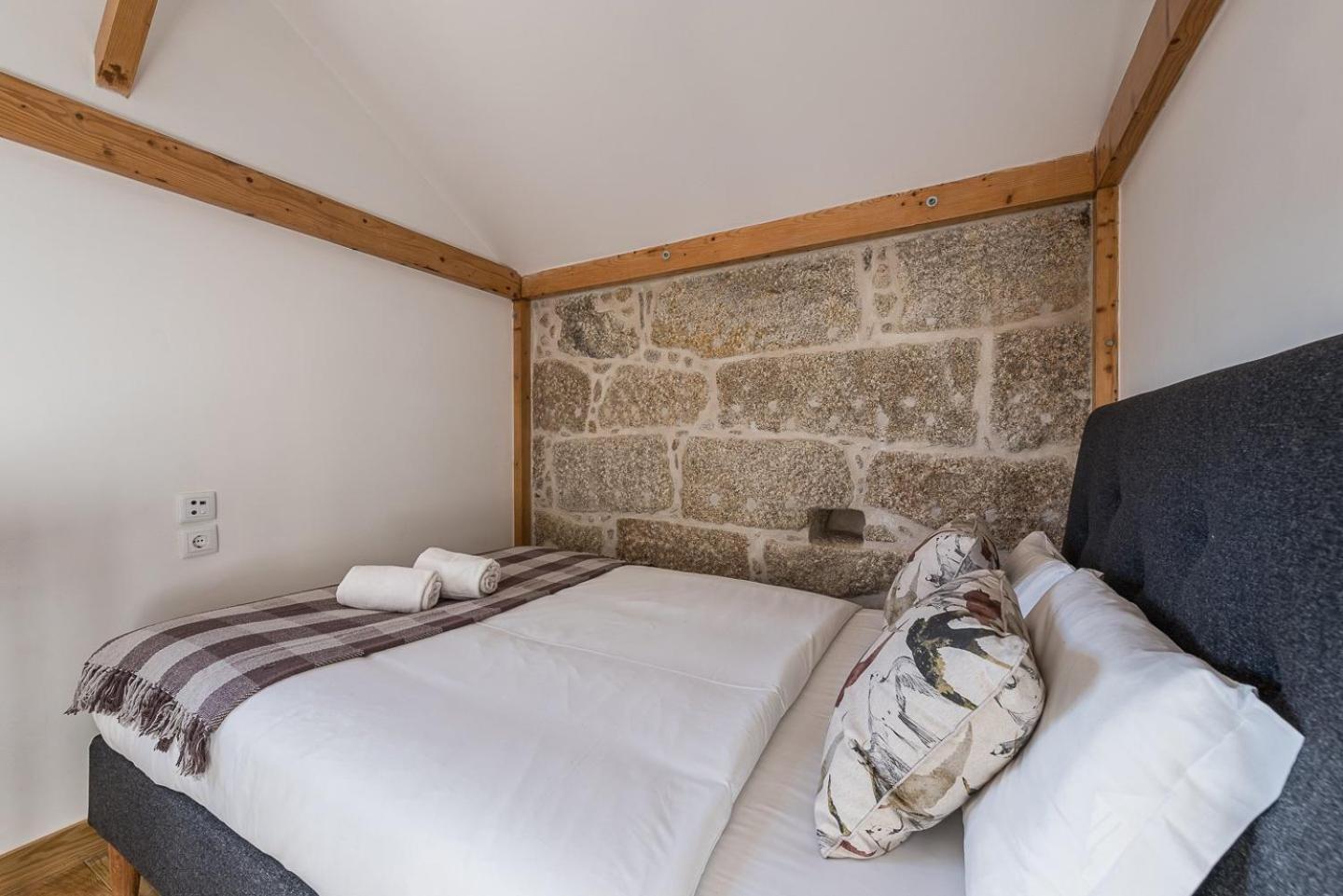 Guestready - Miragaia Stone Studios & Apartments ปอร์โต ภายนอก รูปภาพ